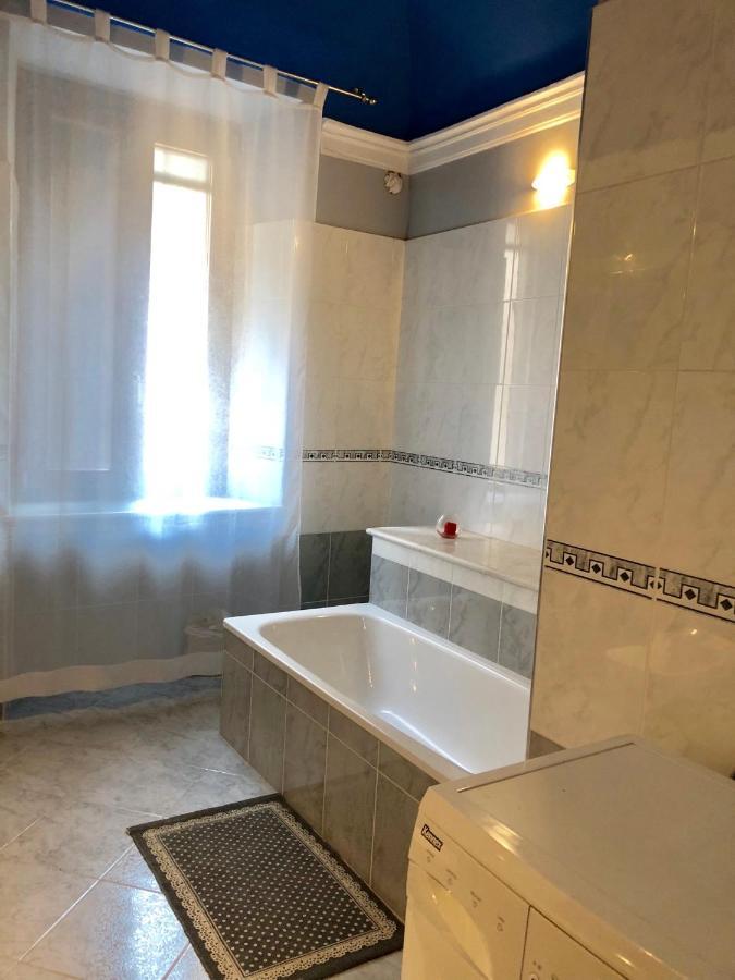 Camera Matrimoniale Privata Con Bagno Interno Vercelli Buitenkant foto